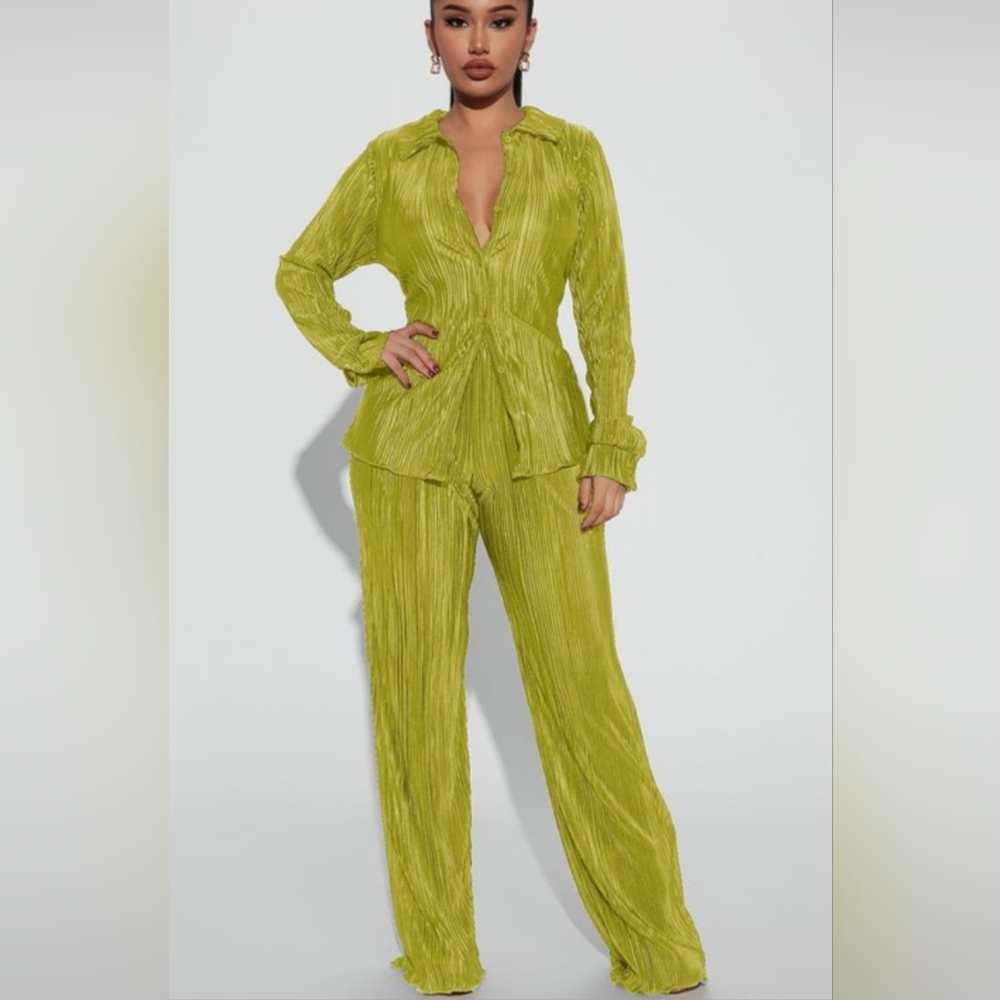Green 2 piece